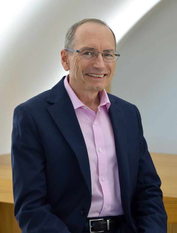 Dr. Robert Hemmings